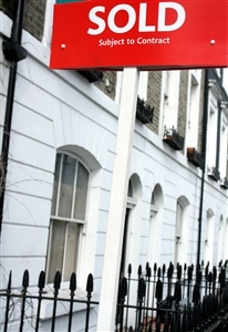 Designer John Derian buys 18th century home